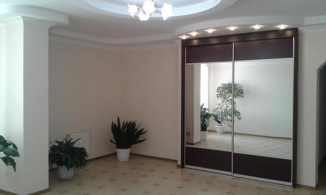Vershnyk Cherkasy Exterior photo