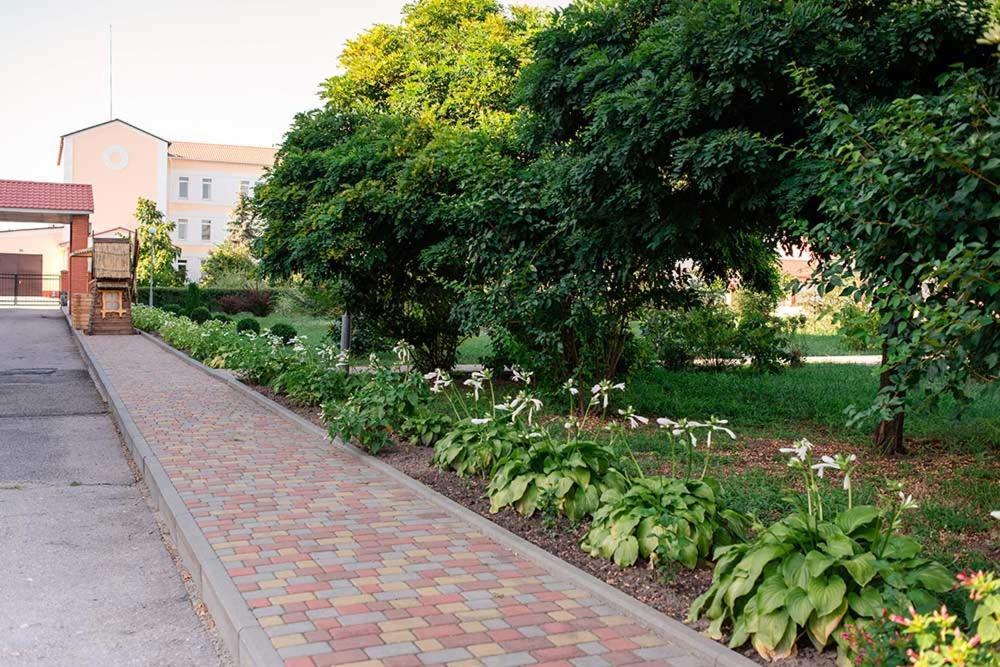 Vershnyk Cherkasy Exterior photo